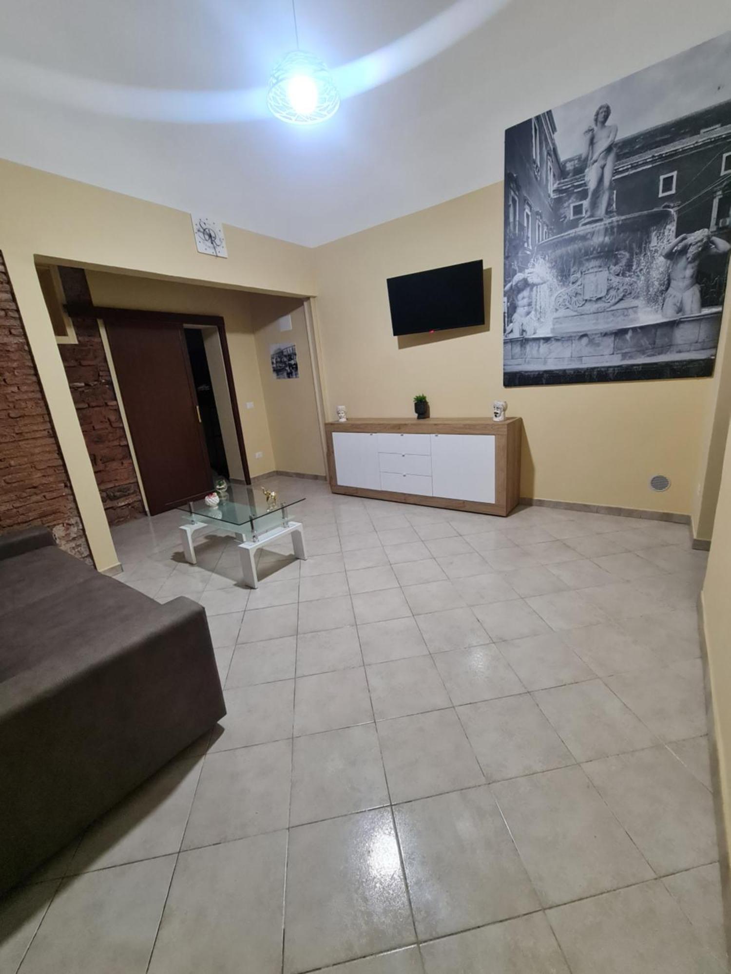 Sicilian Room Aeroporto di Catania Fontana Rossa Esterno foto