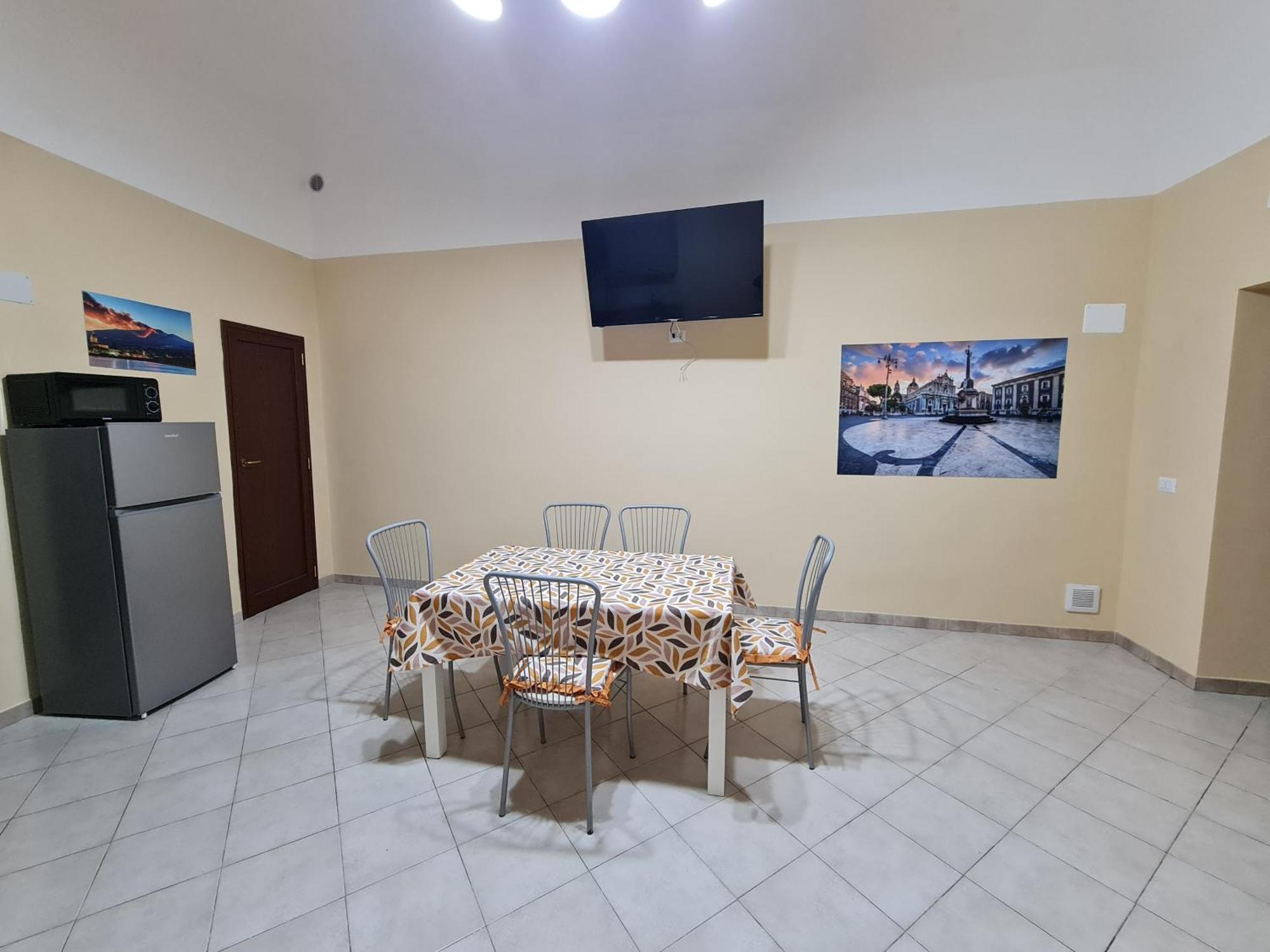 Sicilian Room Aeroporto di Catania Fontana Rossa Esterno foto